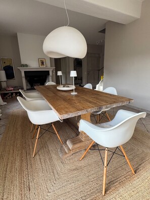 Dining - Bois de la Fleurie (Ménerbes)