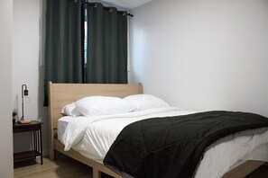 2 室のベッドルーム、アイロン / アイロン台、旅行用ベビーベッド、WiFi (無料)