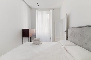 2 habitaciones, tabla de planchar con plancha y wifi 