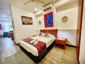 1 bedroom, travel crib, WiFi, bed sheets