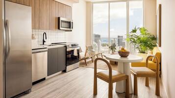 Individually furnished, iron/ironing board, free WiFi, bed sheets