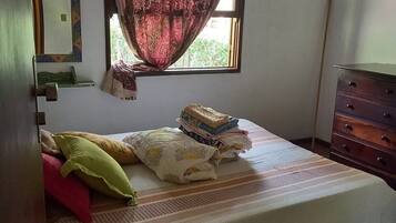 3 habitaciones y ropa de cama