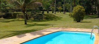 Cozy Farmhouse with Pool in Bom Jardim