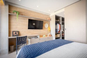 2 bedrooms, iron/ironing board, bed sheets