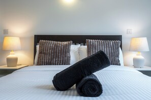 2 Schlafzimmer, Bügeleisen/Bügelbrett, WLAN, Bettwäsche