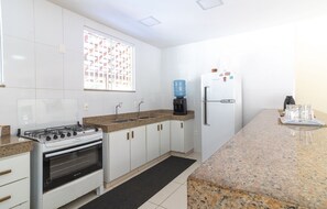 Oven, coffee/tea maker, cookware/dishes/utensils