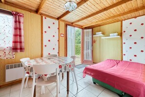 1 chambre, fer et planche à repasser, Wi-Fi gratuit