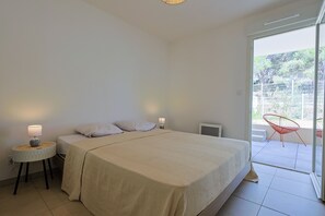 1 bedroom, iron/ironing board, free WiFi