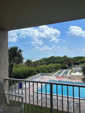 屋外プール、温水プール