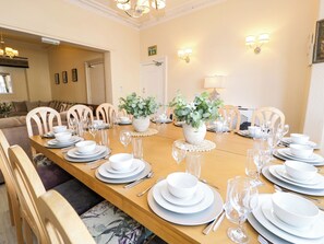 Cottage | Dining - The Causeway (Llandudno)