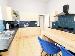 Cottage | Private kitchen - The Causeway (Llandudno)