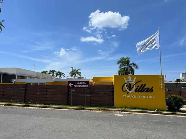 Fachada da propriedade