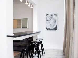 Flat-screen TV - Villas Auxilio Mutuo 103 (San Juan)