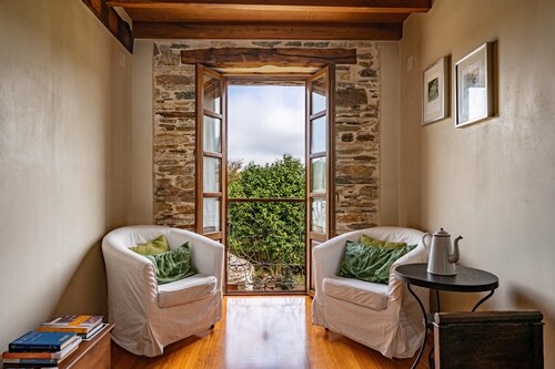 Cabozo Room with Mountain Views and Private Balcony