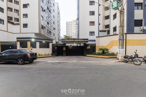 Comfort and Sophistication Just Steps From Praia do Morro - DBH