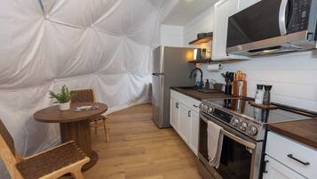 Microonde, forno, piano cottura