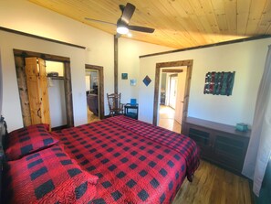 4 chambres, fer et planche à repasser, Wi-Fi gratuit, draps fournis