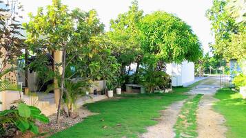Loft, 2 Bedrooms, Accessible, Smoking | Garden