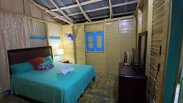 Cabin, 2 Bedrooms, Accessible, Smoking | 2 bedrooms