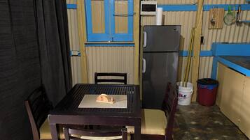 Maison, 2 chambres, accessible aux personnes à mobilité réduite, fumeurs | Coin séjour