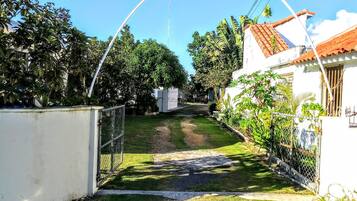 Rumah, 2 kamar tidur, akses difabel, Boleh Merokok | Taman