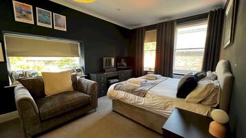 4 soverom, strykejern/-brett, wi-fi (inkludert) og sengetøy