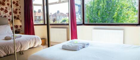 3 chambres, fer et planche Ă repasser, Wi-Fi gratuit, draps fournis
