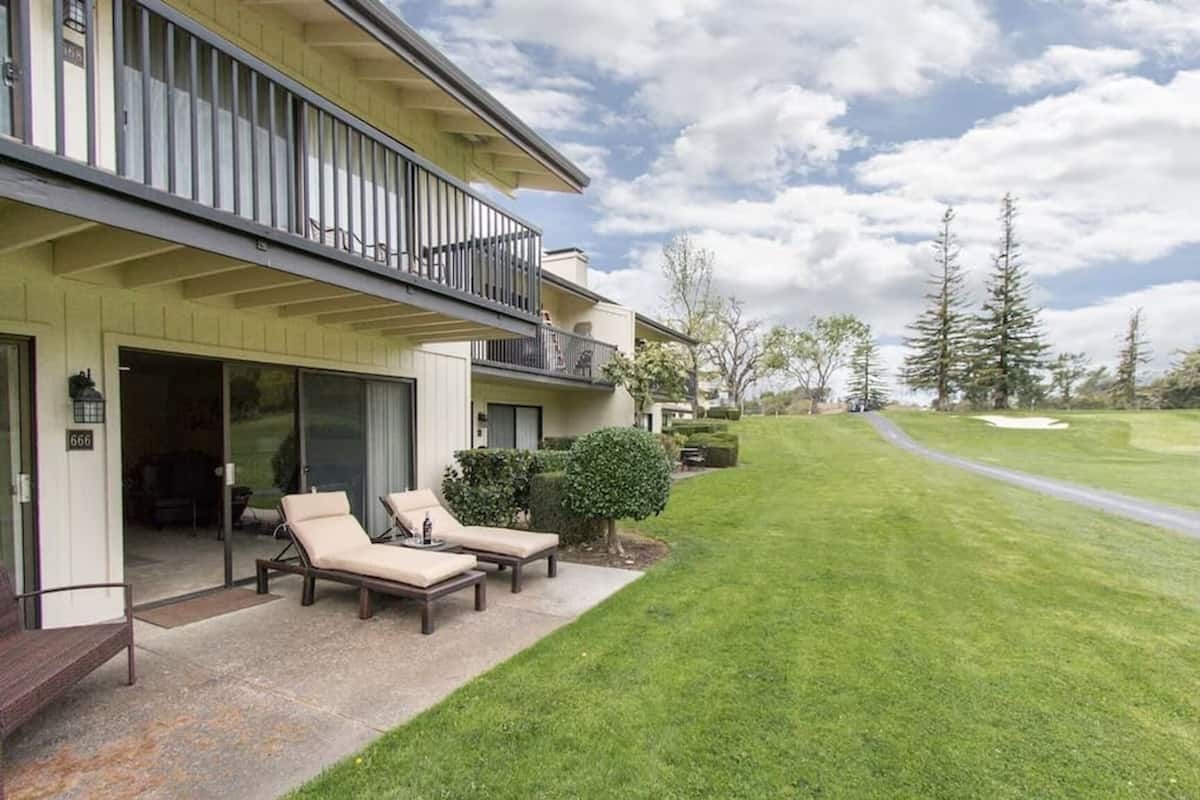 Exclusive Condo, Golf View | Golf view