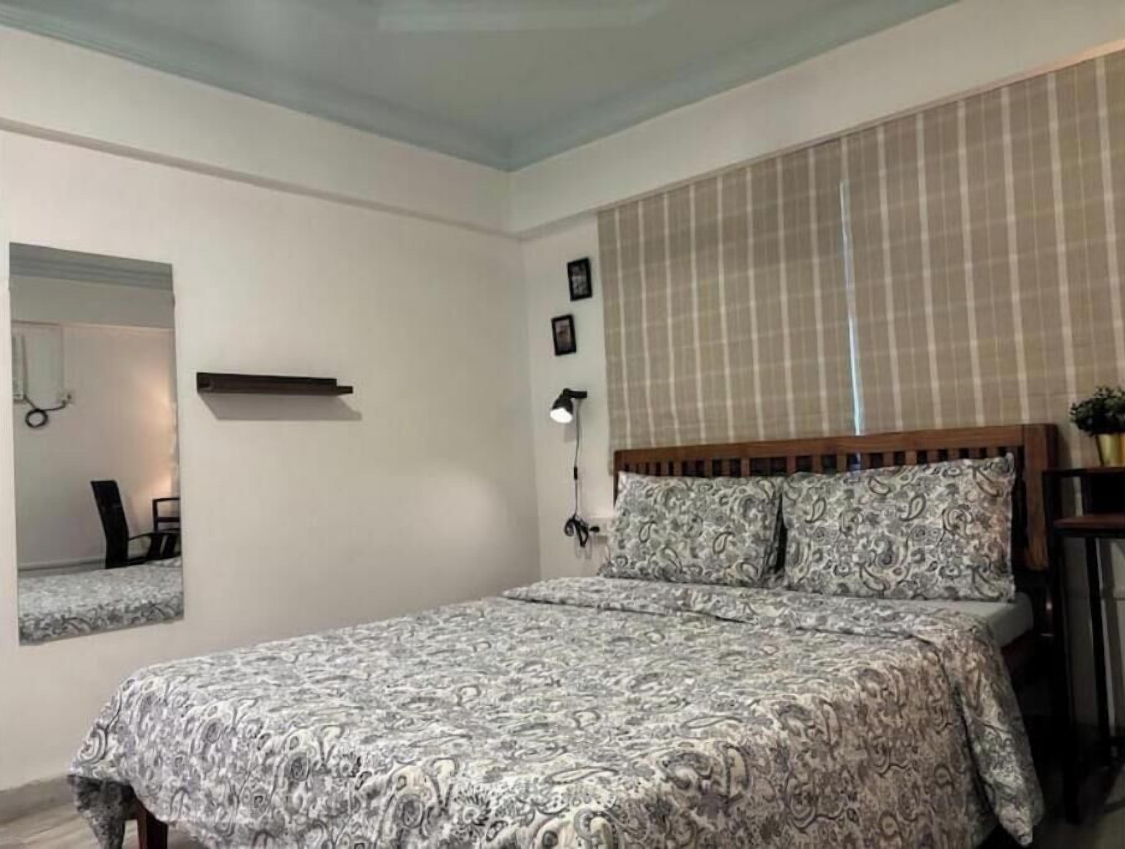 1 bedroom, internet, bed sheets