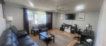 Spacious 3-Bedroom Home Awaits - Designed for Comfort & Relaxation!!!