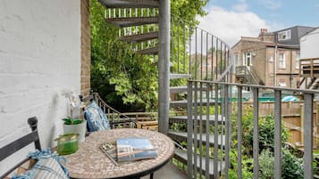 Apartment | 2 bedrooms, Internet