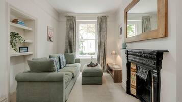 Apartment | 2 bedrooms, Internet