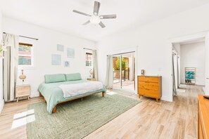 4 Schlafzimmer, Bügeleisen/Bügelbrett, kostenloses WLAN, Bettwäsche
