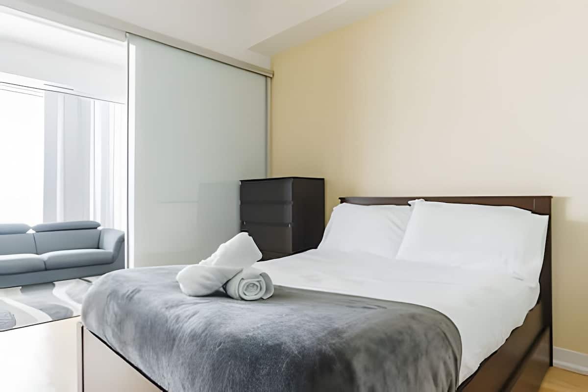 Apartment | Frette Italian sheets, premium bedding, individually decorated