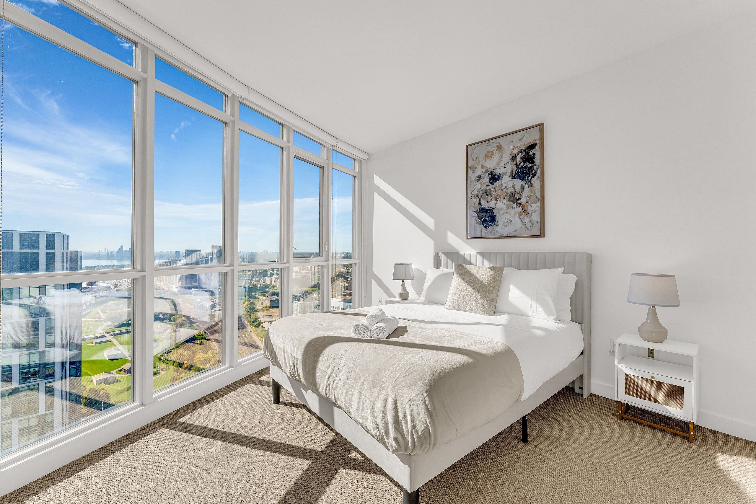 Premium Apartment | Frette Italian sheets, premium bedding, individually decorated