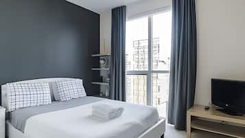 Elite Apartment | Frette Italian sheets, premium bedding, individually decorated