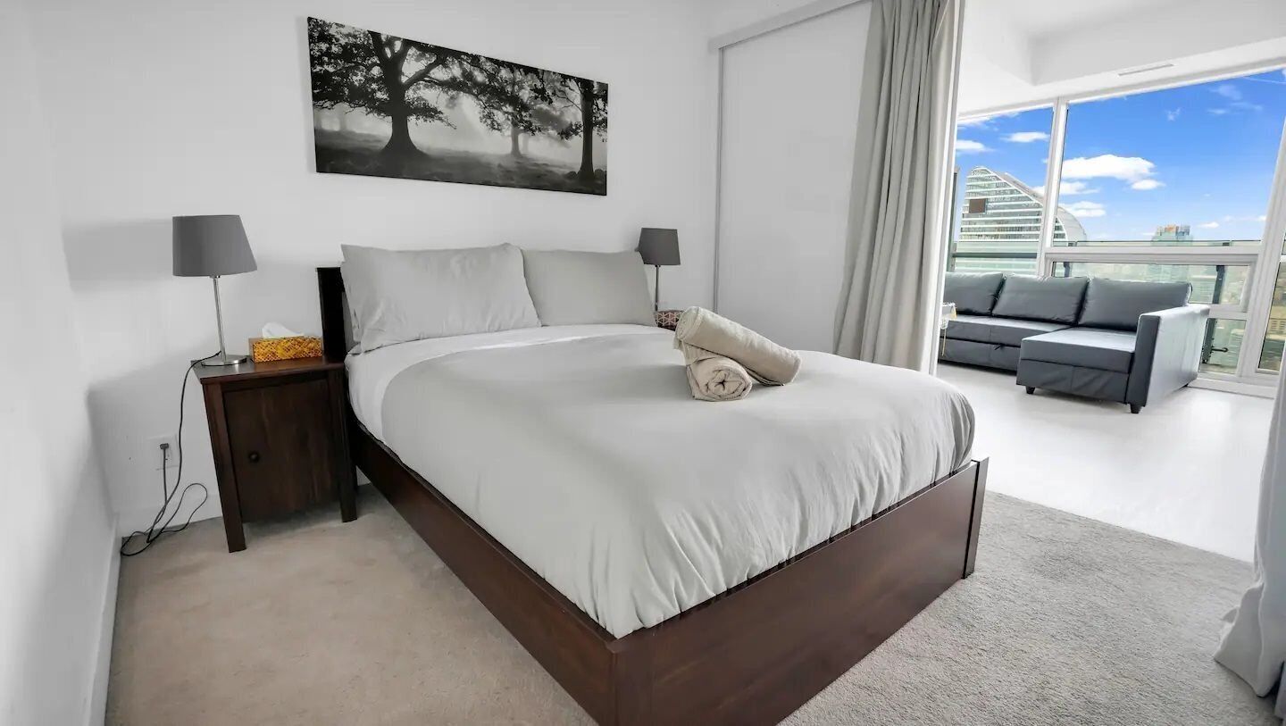 Panoramic Apartment | Frette Italian sheets, premium bedding, individually decorated