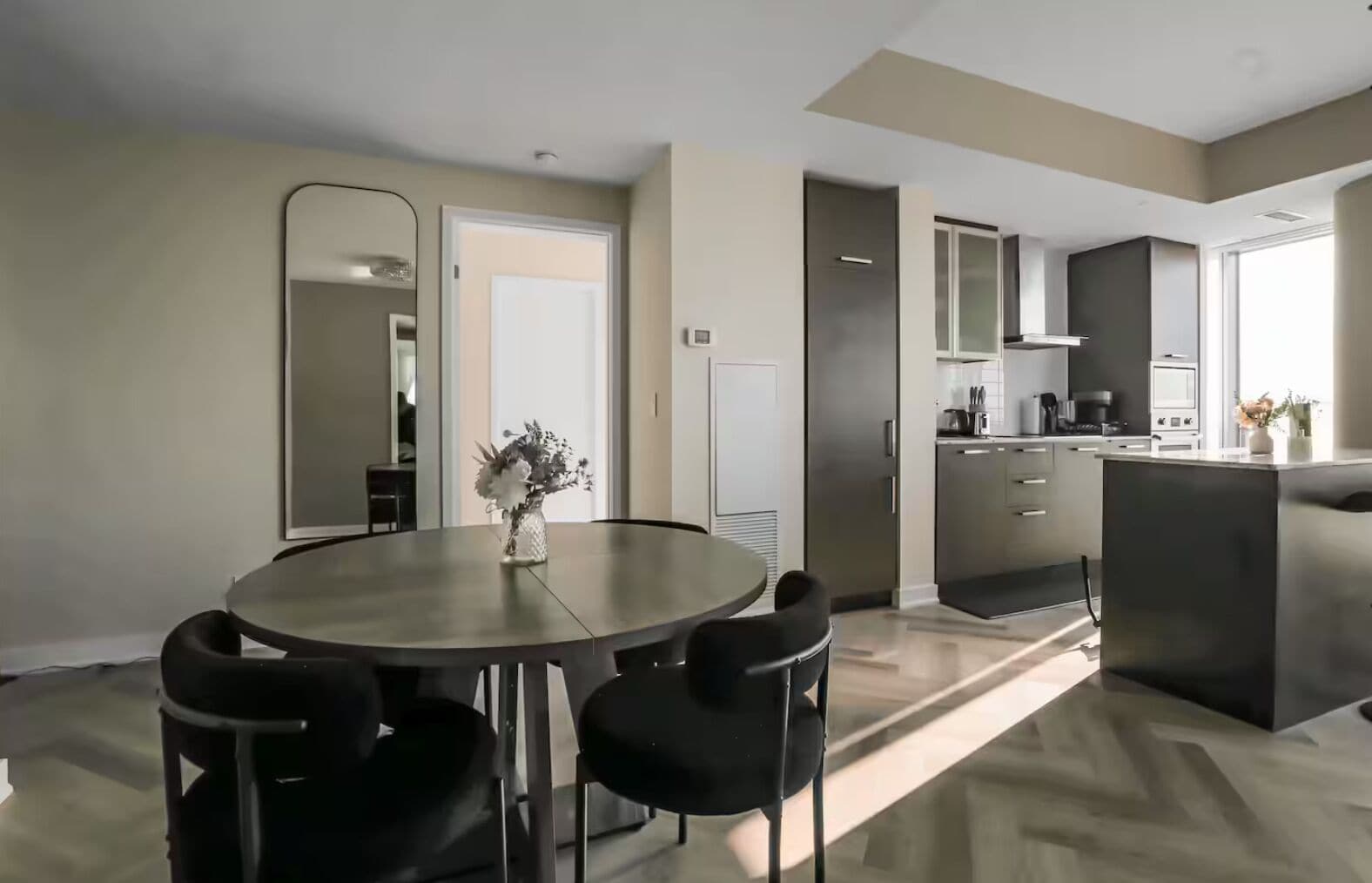 ギャラリー アパートメント | レストラン