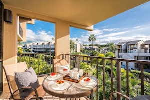 Deluxe-Apartment, eingeschränkter Meerblick | Balkon