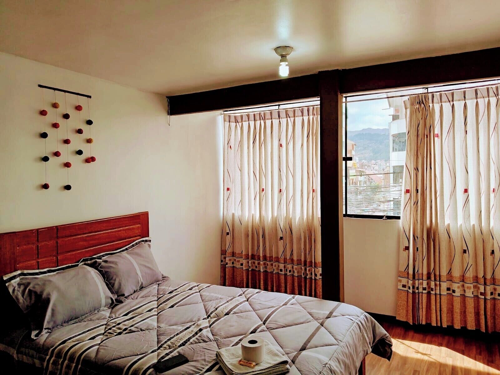 3 室のベッドルーム、WiFi、ベッドシーツ