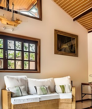 TV - Birds' Home: Close to Curral Beach (Ilhabela)