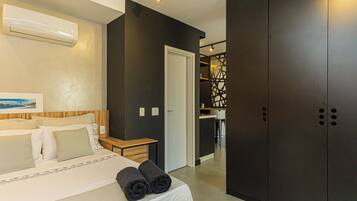 1 Schlafzimmer, Schreibtisch, Bügeleisen/Bügelbrett, Reisekinderbett