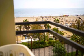 Deluxe-Doppelzimmer, Balkon, eingeschränkter Meerblick | Balkon