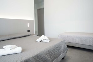 Caixa forta a l'habitació, escriptori i habitacions insonoritzades 
