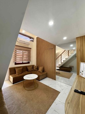 Interior - The Tree House @Govantes Guesthouse (Vigan City)