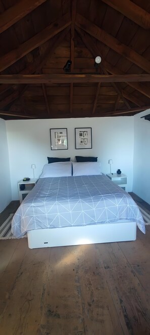 1 dormitorio, tabla de planchar con plancha, wifi gratis y ropa de cama