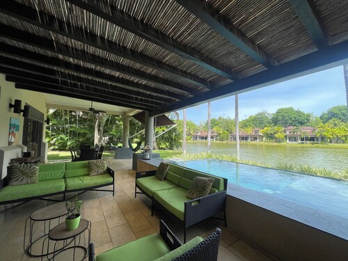 Peaceful Sanctuary at Bristol Residence Buenaventura