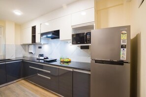 Restaurant - Alaya Stays By Elivaas Baljees Melville - Shimla (Shimla)