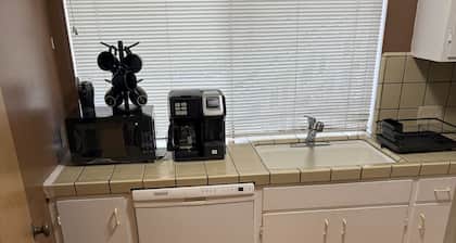 Affordable Ground Floor Unit In The Heart Of HMB Downtown: Former Mayor's House
