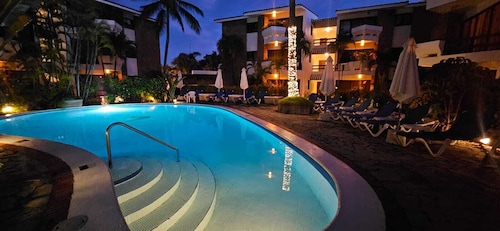 Velvet Sky Residence 